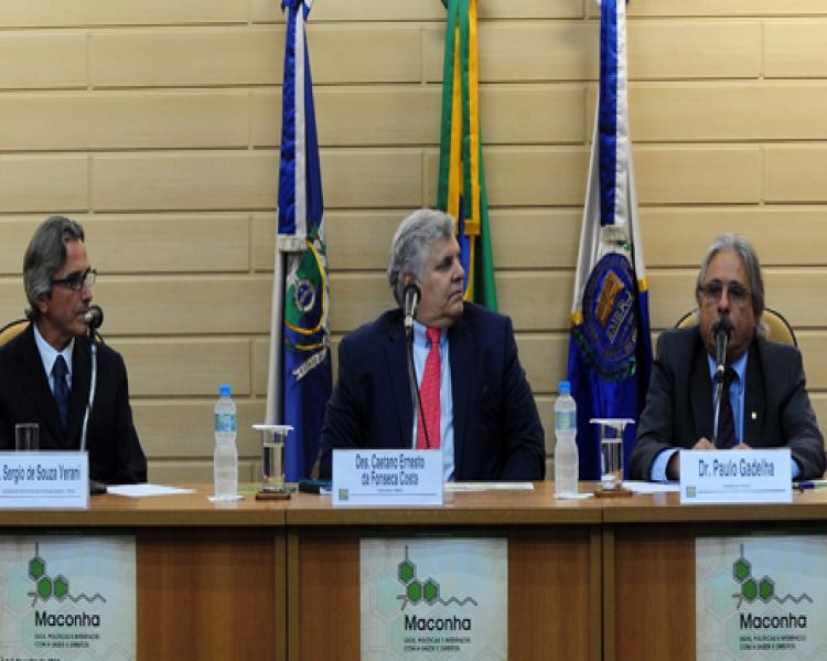 15_07_02_Maconha01_INTERNA