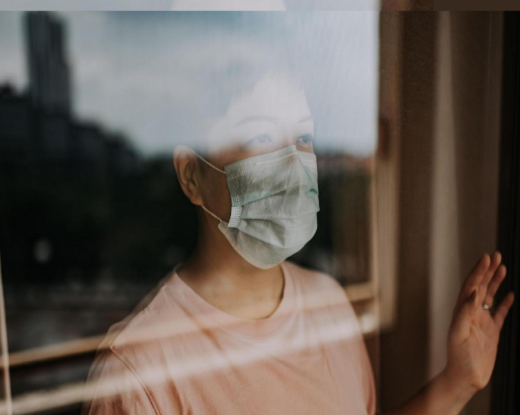 Mulher De máscara (1)