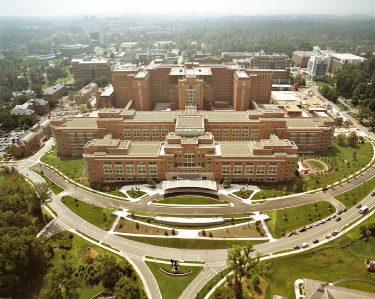 NIH_Clinical_Research_Center_aerial_foto-wikipedia